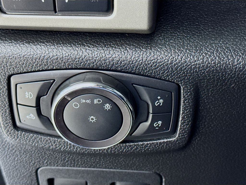 Used 2018 Stone Gray Ford Lariat image 15