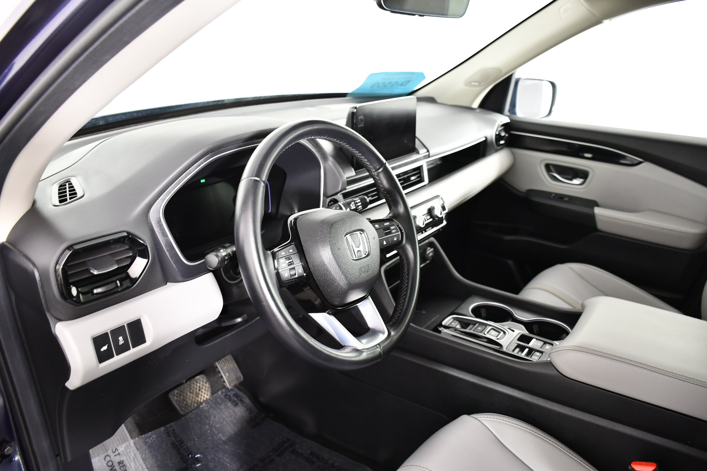 Used 2025 Obsidian Blue Pearl Honda Touring image 38