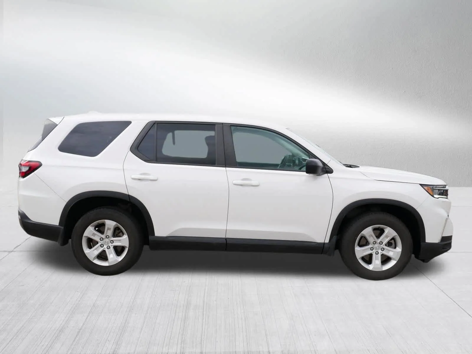 2023 Honda Pilot LX - Photo 44
