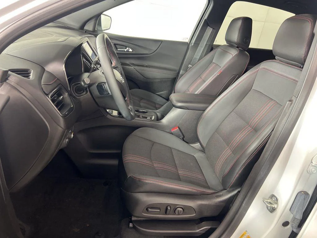 Used 2024 Summit White Chevrolet RS image 6