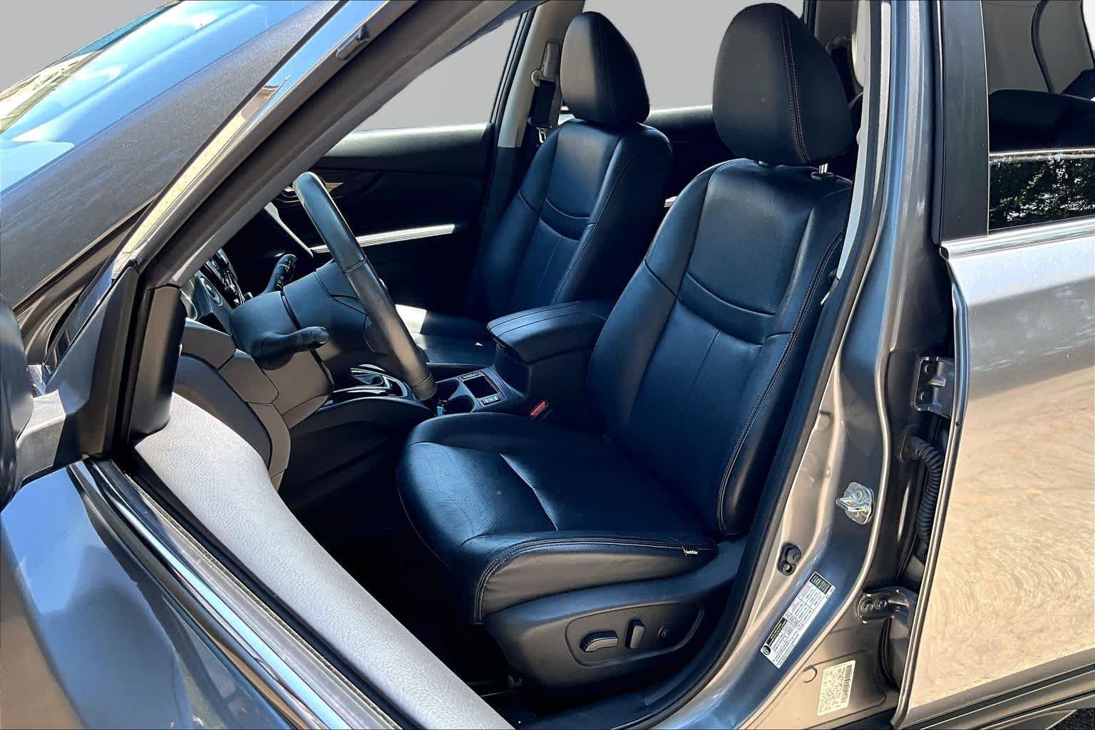Used 2019 Gun Metallic Nissan SV image 8