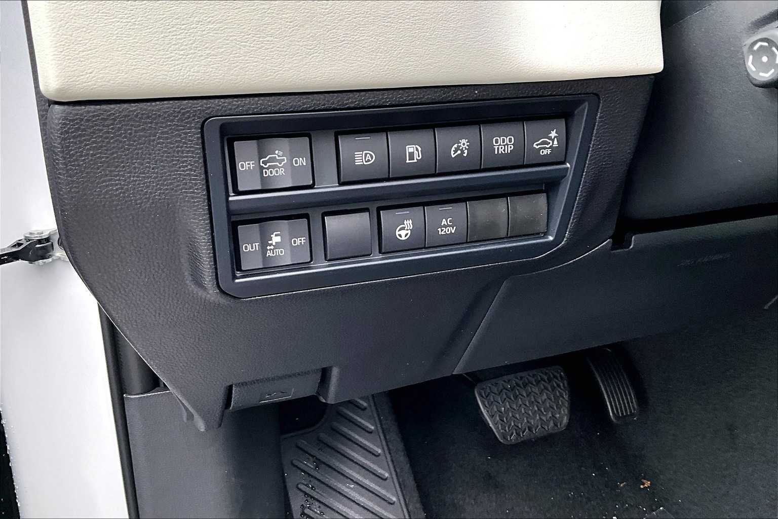 2025 Toyota Tundra Capstone - Photo 19