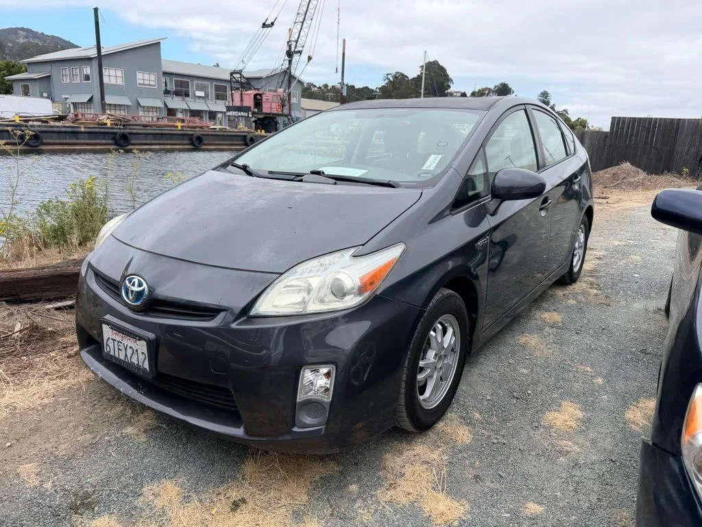 Used 2011 Gray Toyota Two image 6