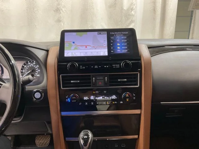 Used 2022 Black INFINITI Sensory image 17