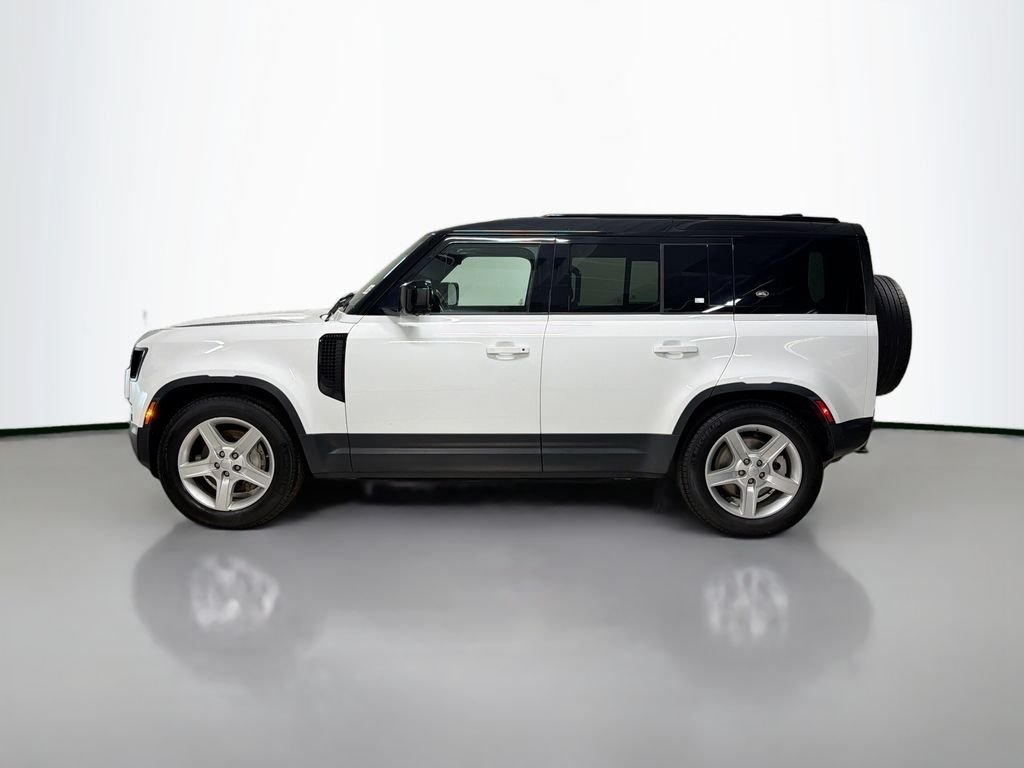 Used 2021 White Land Rover SE image 2