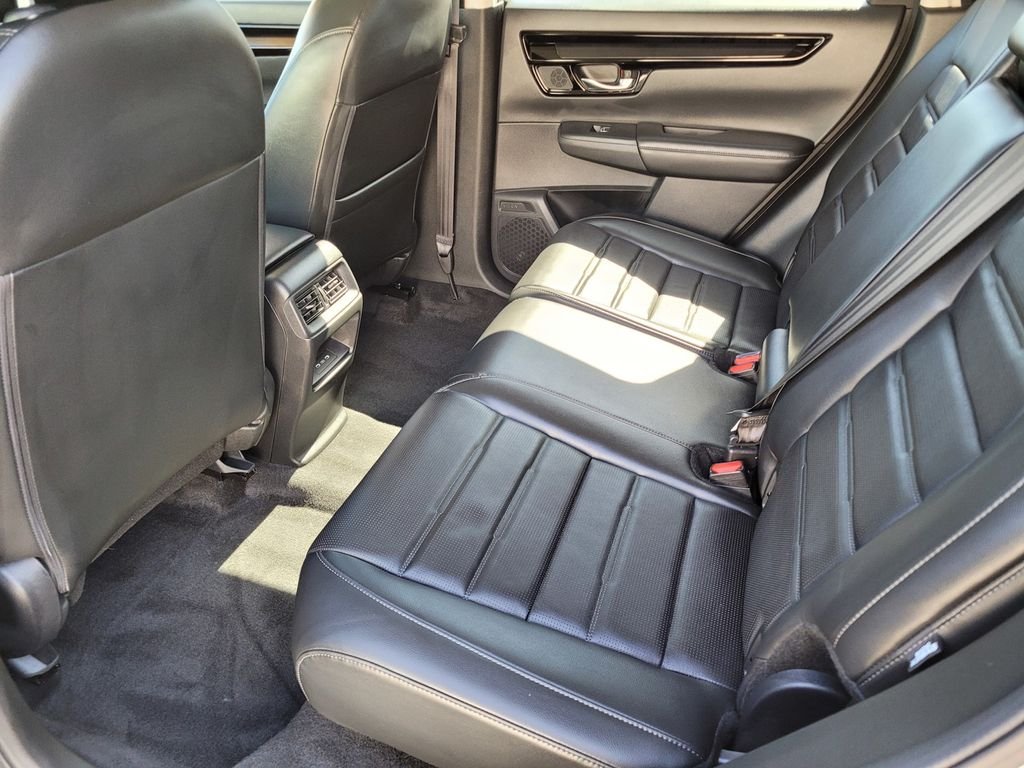 Used 2024 Silver Honda EX-L image 11