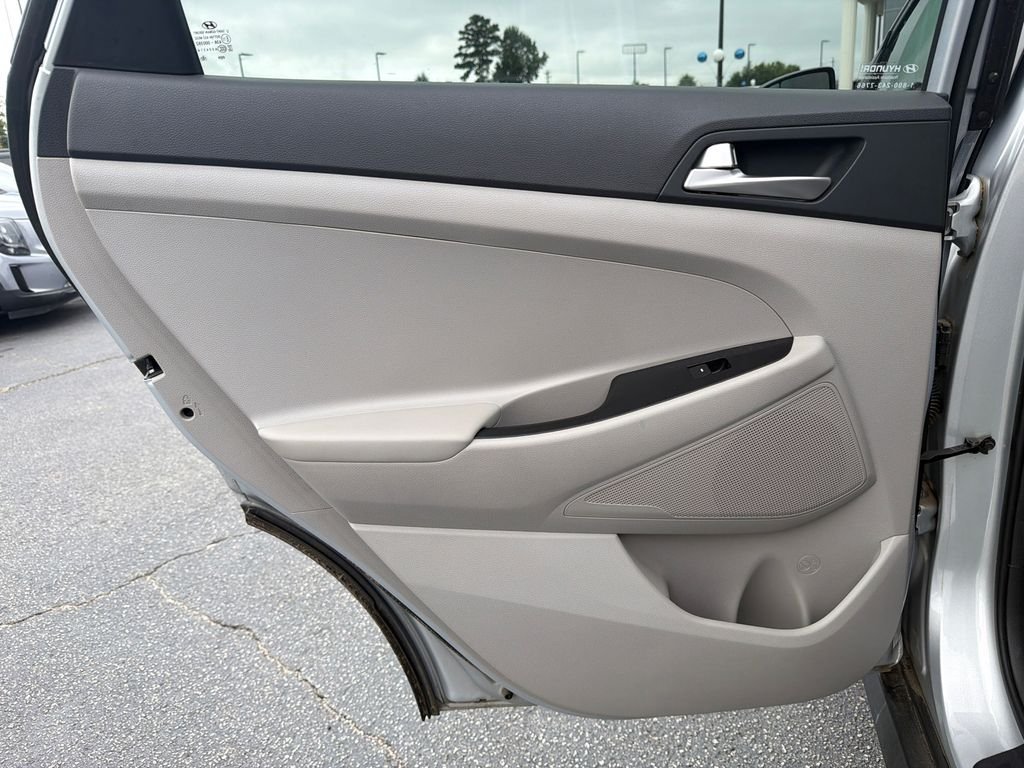 Used 2019 Silver Hyundai SE image 21