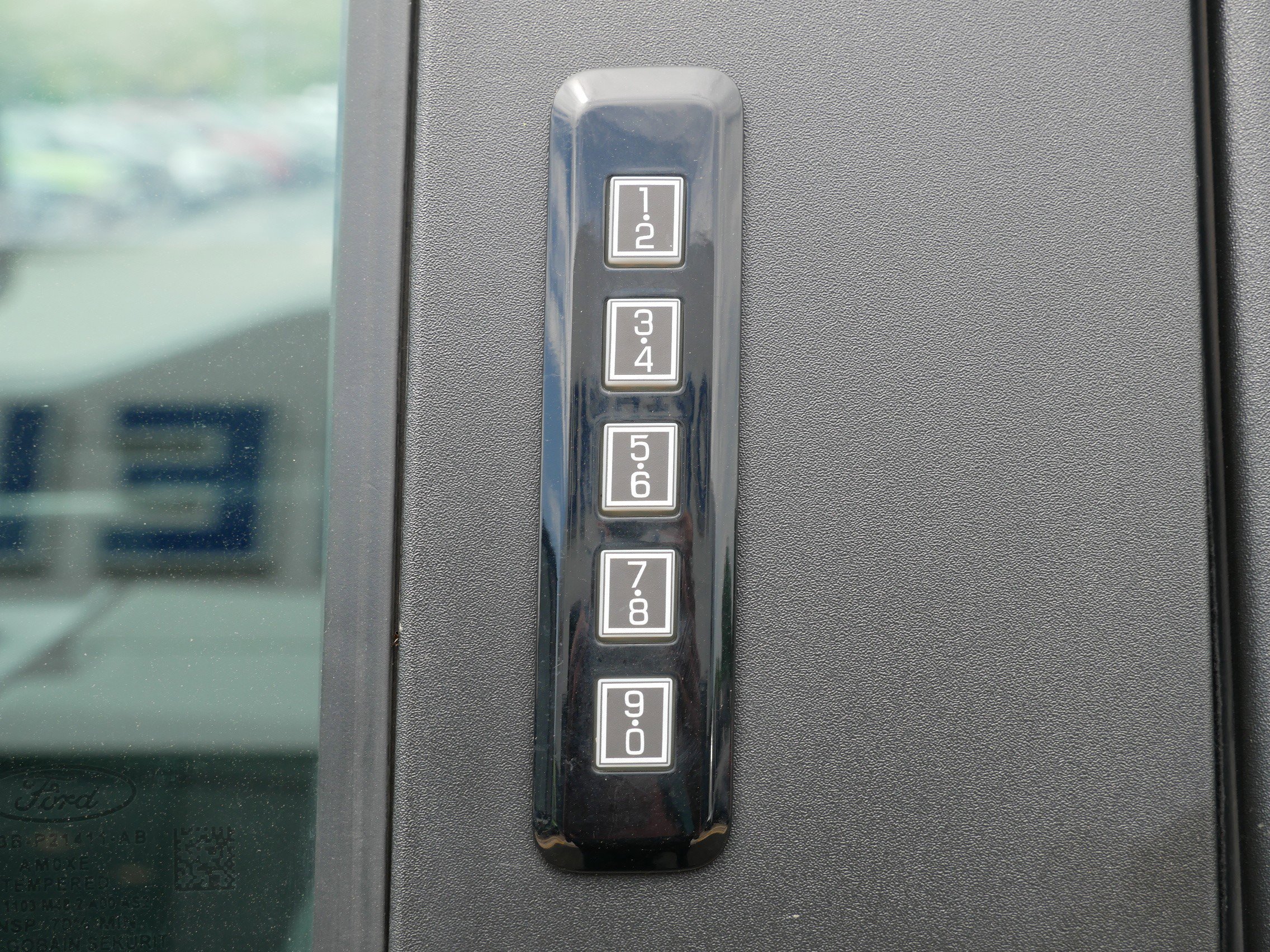 Used 2023 Blue Ford XLT image 12