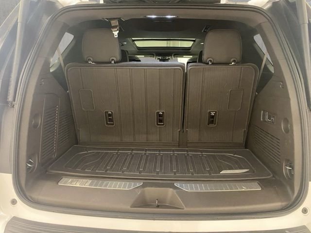 Used 2024 White GMC Denali image 23