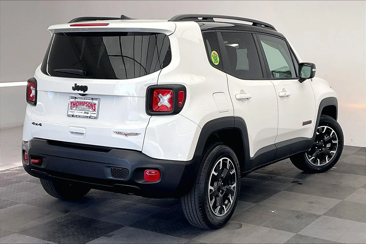 Used 2023 Alpine White Clearcoat Jeep Trailhawk image 13