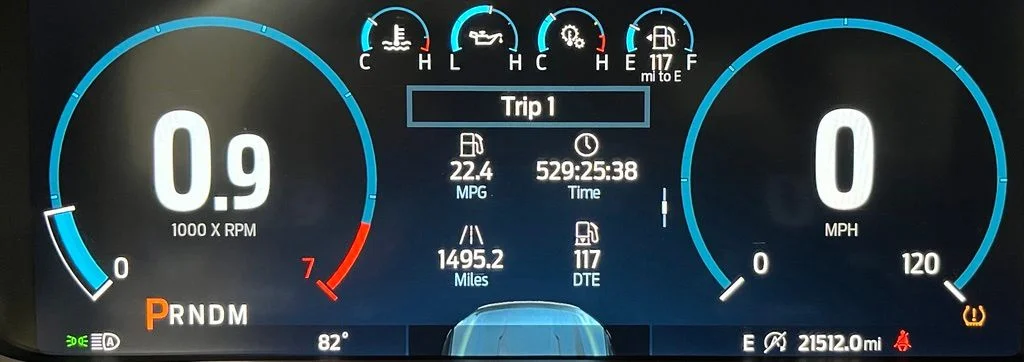 Used 2023 White Ford Lariat image 28