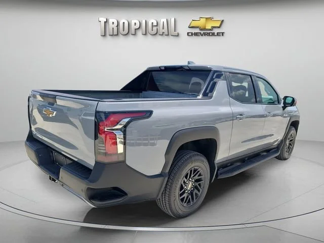 New 2026 Slate Gray Metallic Chevrolet LT - Standard Range image 5