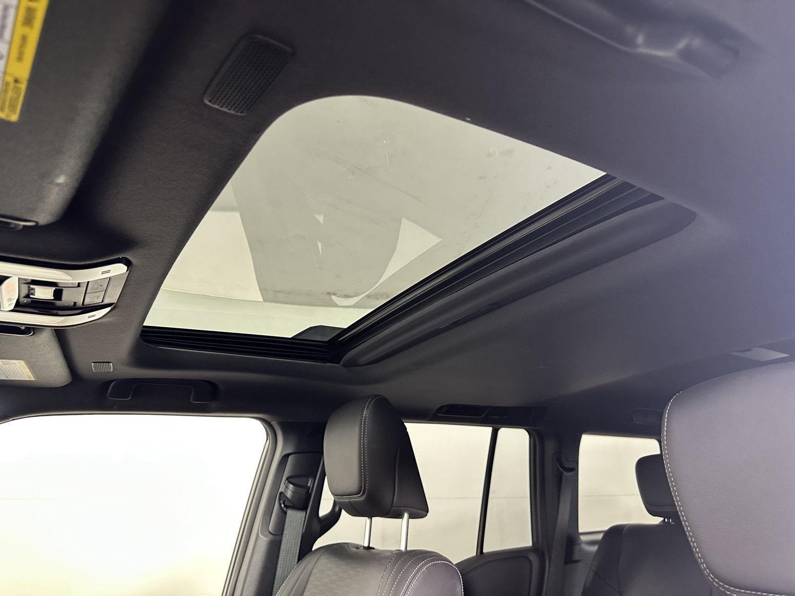 Used 2025 Underground Toyota Base image 26