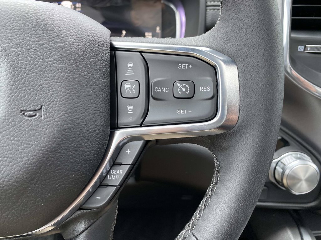 New 2026 Bright White Clear-Coat Exterior Paint Ram Laramie image 16