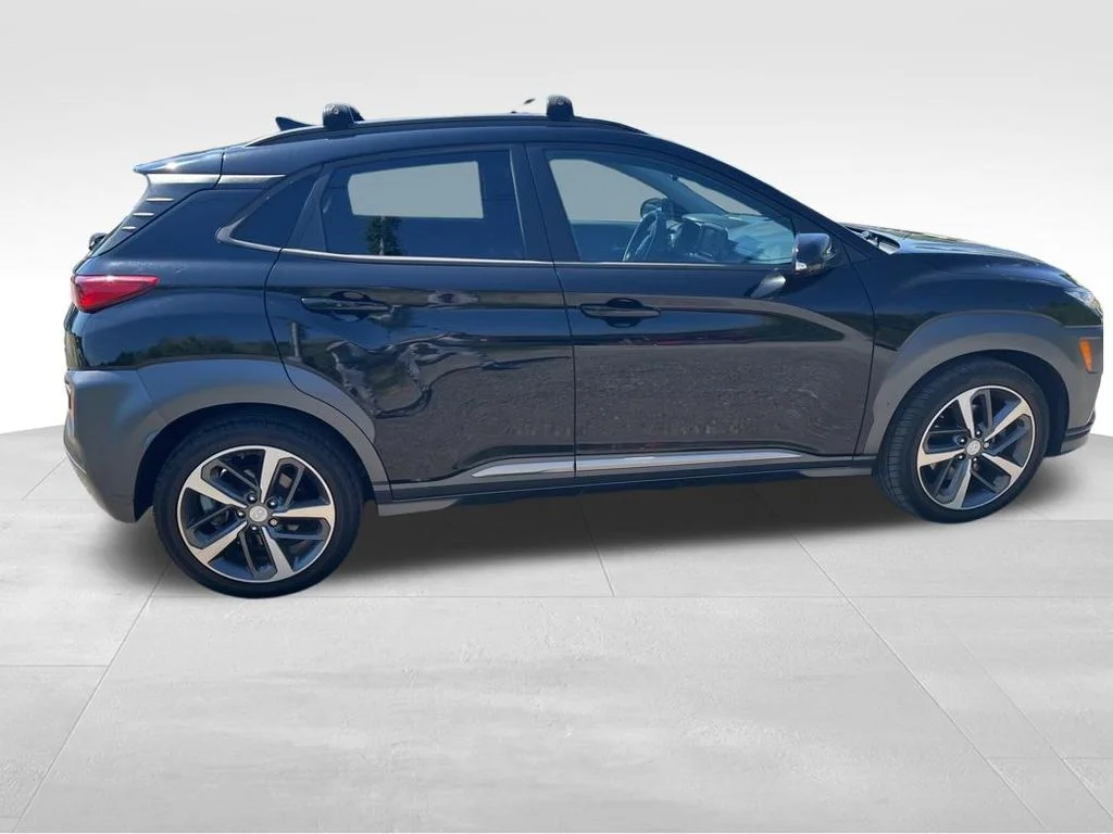 Used 2020 Black Hyundai Ultimate image 15