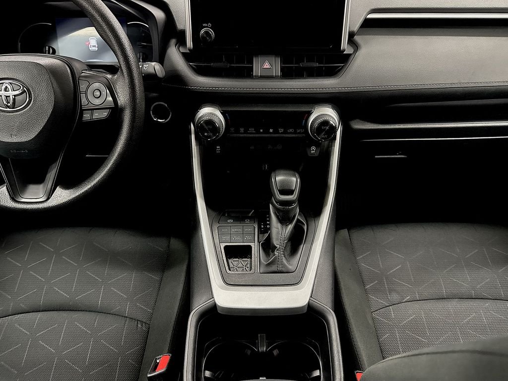 Used 2025 White Toyota XLE image 18