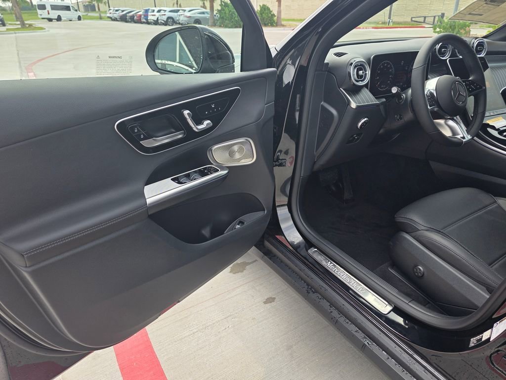 New 2026 Black Mercedes-Benz GLC 300 image 40
