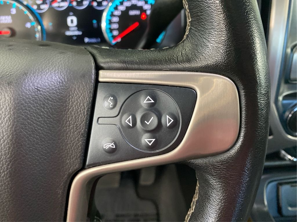 Used 2019 Black GMC Denali image 16