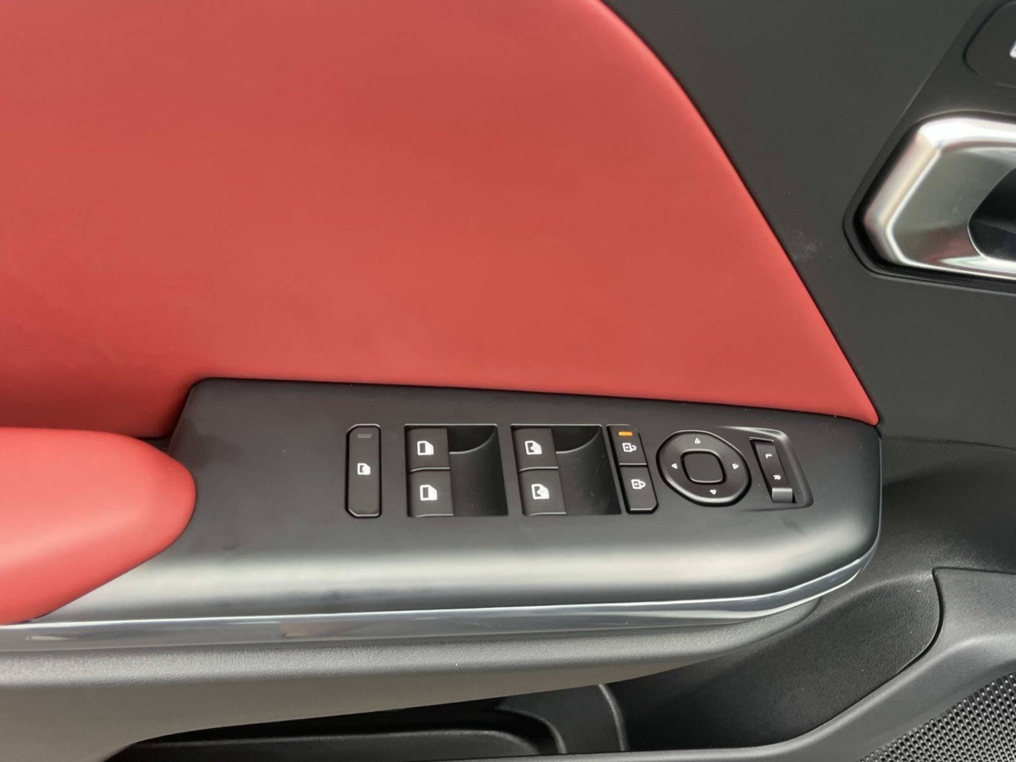 New 2026 Snow White Pearl Kia GT-Line image 22