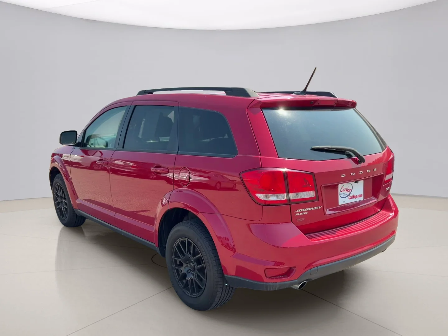 Used 2016 Red Dodge SXT image 3