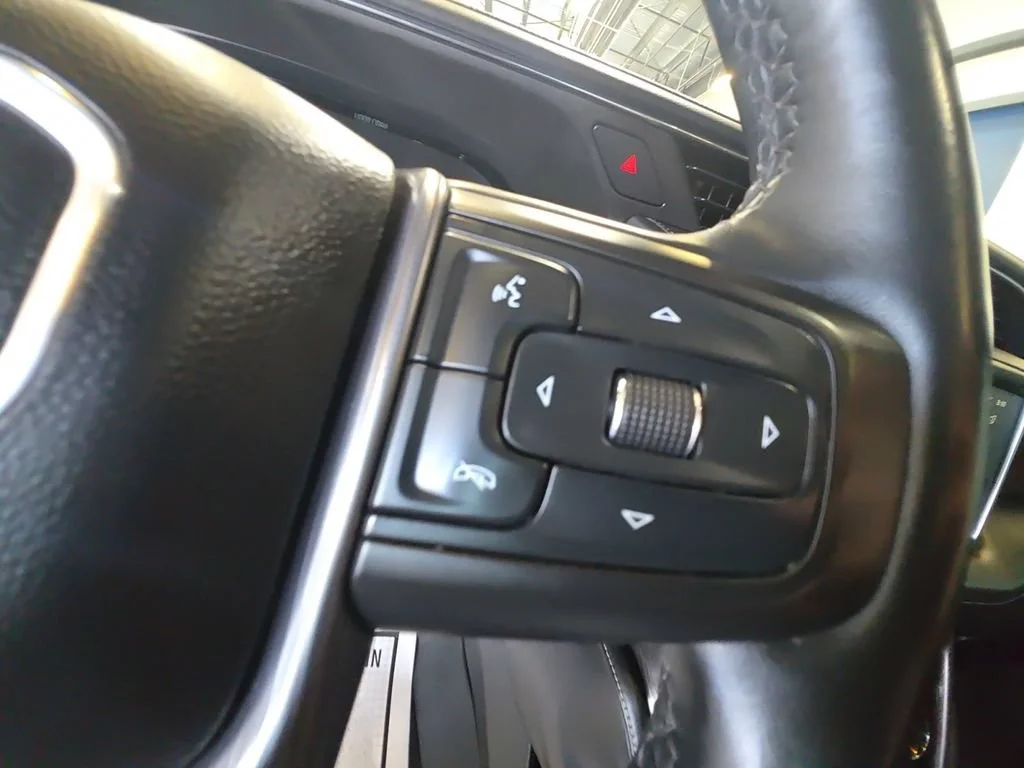 Used 2023 FROSTED PINE METALLIC GMC Denali Ultimate image 25