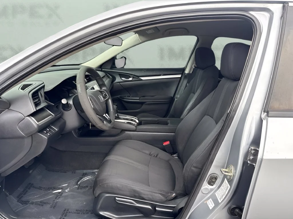 Used 2020  Honda LX image 9