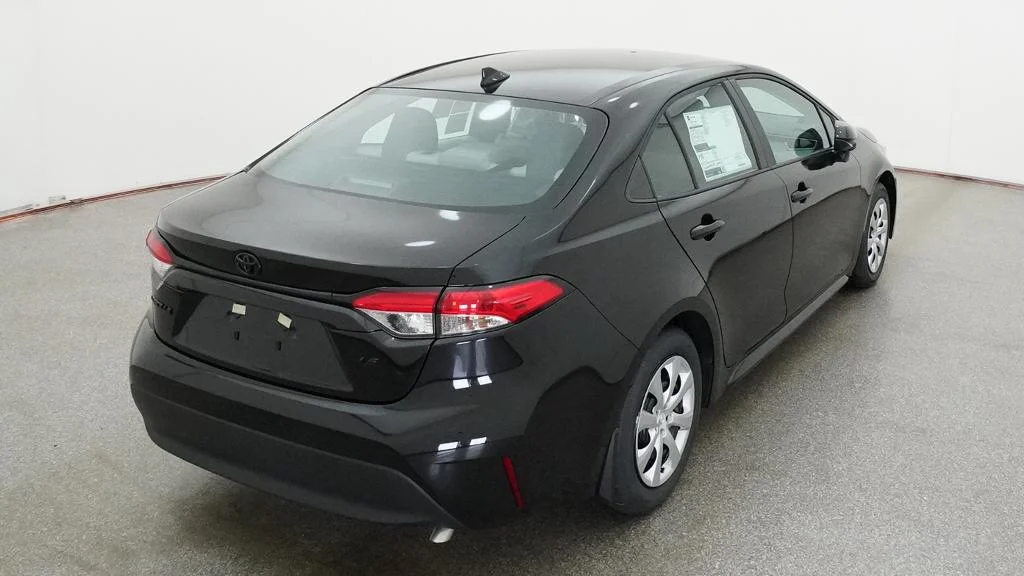 New 2026 Midnight Black Metallic Toyota LE image 22