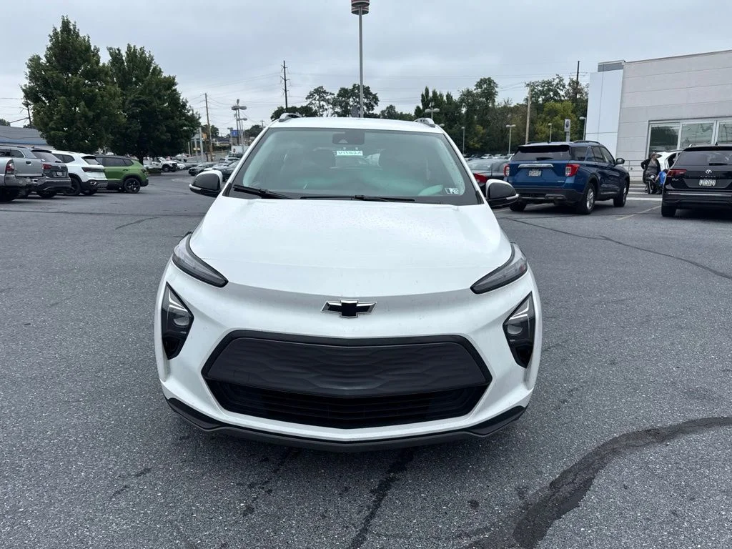 Used 2022 Summit White Chevrolet LT image 7