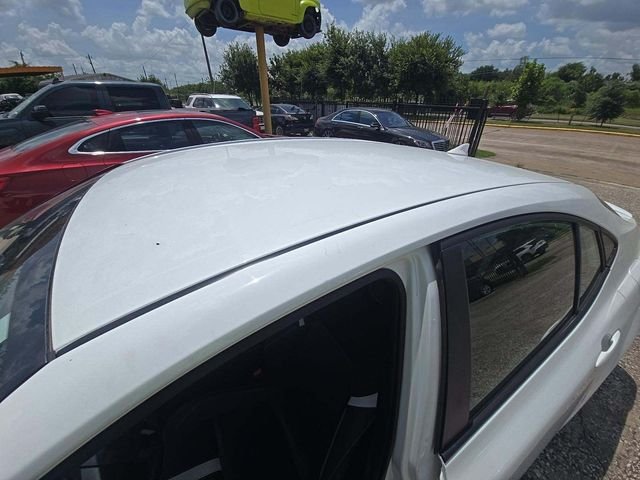 Used 2025 Ice Toyota SE image 11