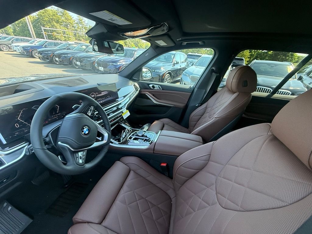 New 2026 Dravit Grey Metallic BMW xDrive40i image 6
