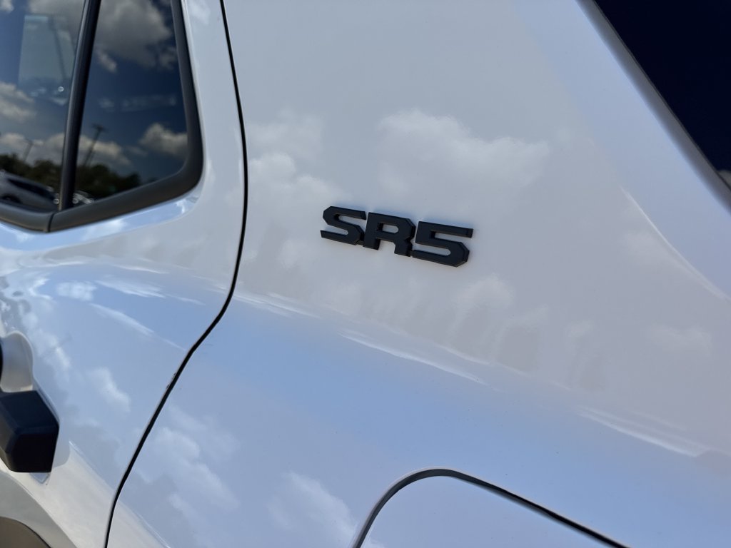 Used 2025 White Toyota SR5 image 9