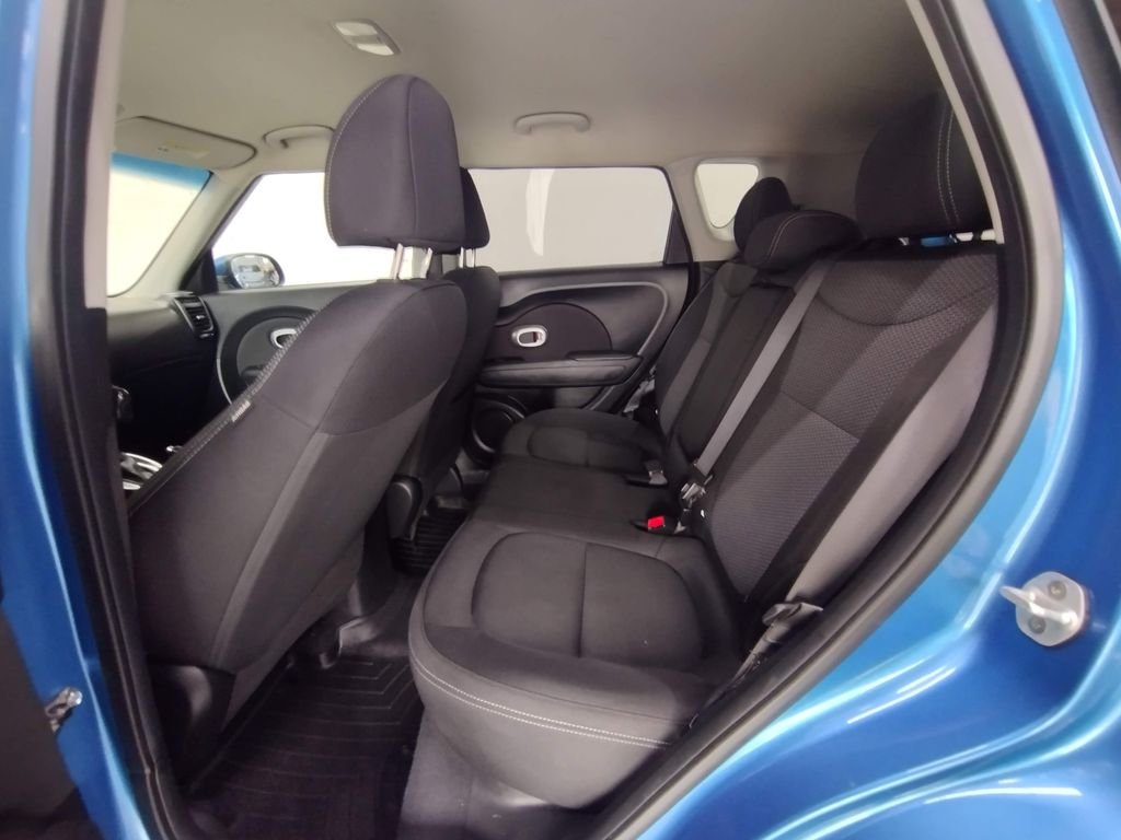 Used 2019 Caribbean Blue Kia Plus image 33