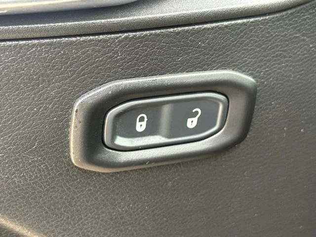 Used 2021 Black Jeep Unlimited Rubicon image 21
