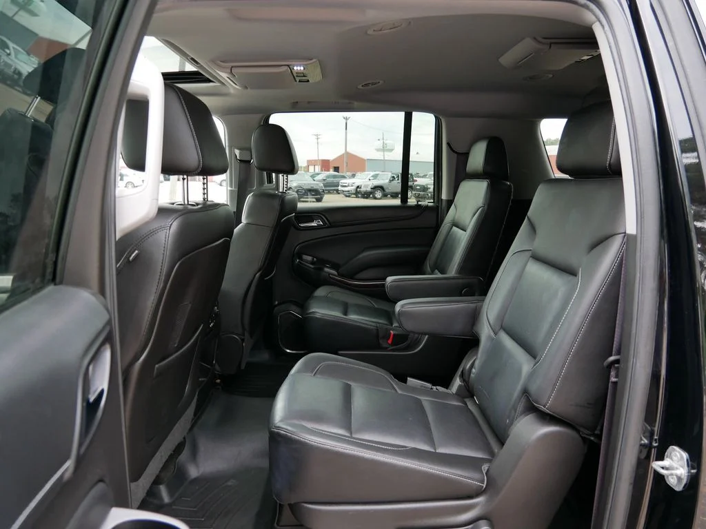 Used 2016 Black GMC SLT image 11