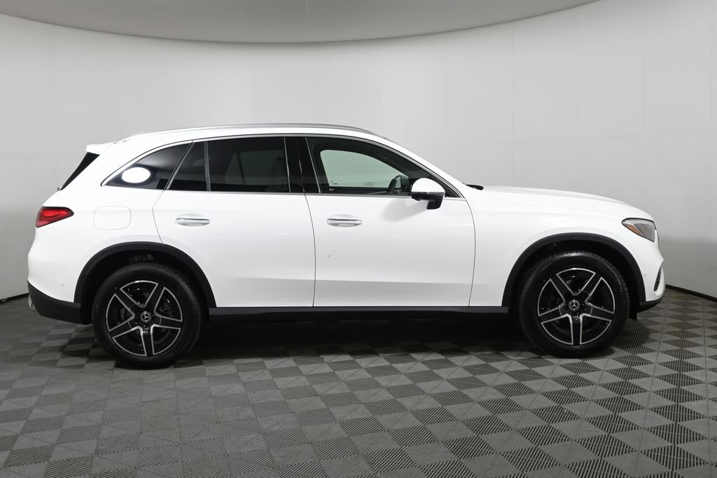 Used 2026 Polar White Mercedes-Benz GLC 300 image 6