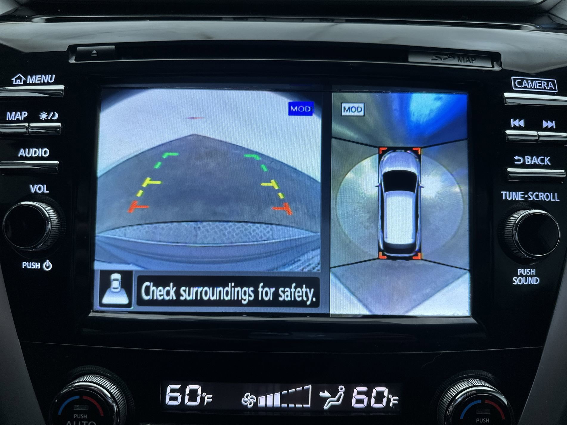 Used 2018 Gun Metallic Nissan SL image 19