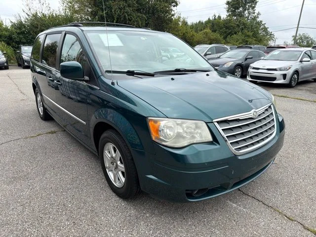 Used 2009 Green Chrysler Touring image 1