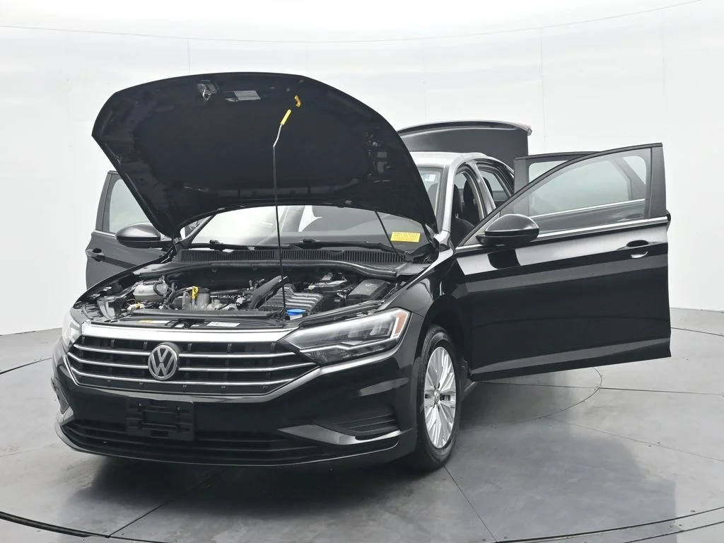 Used 2019 Black Volkswagen 1.4T S image 46