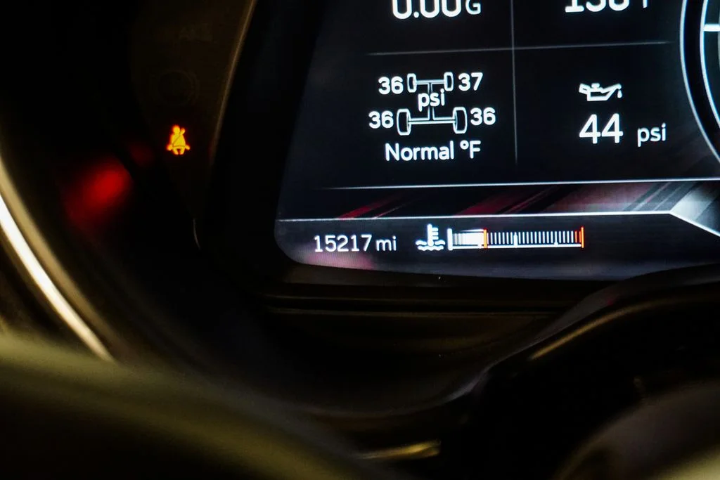 Used 2022 Black Cadillac V-Series image 31