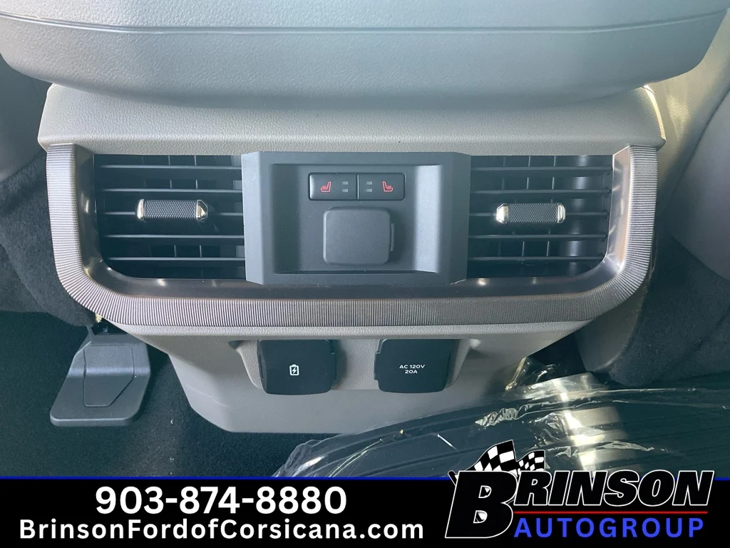 New 2026 Star White Metallic Tri-Coat Ford Platinum® image 9