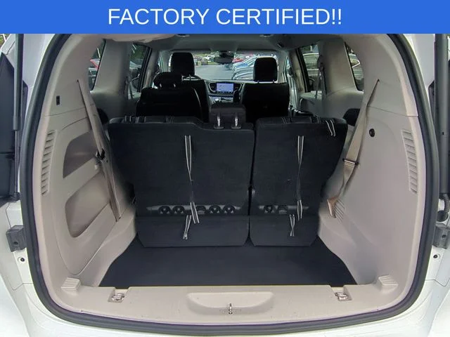 Used 2023 White Chrysler Touring L image 32