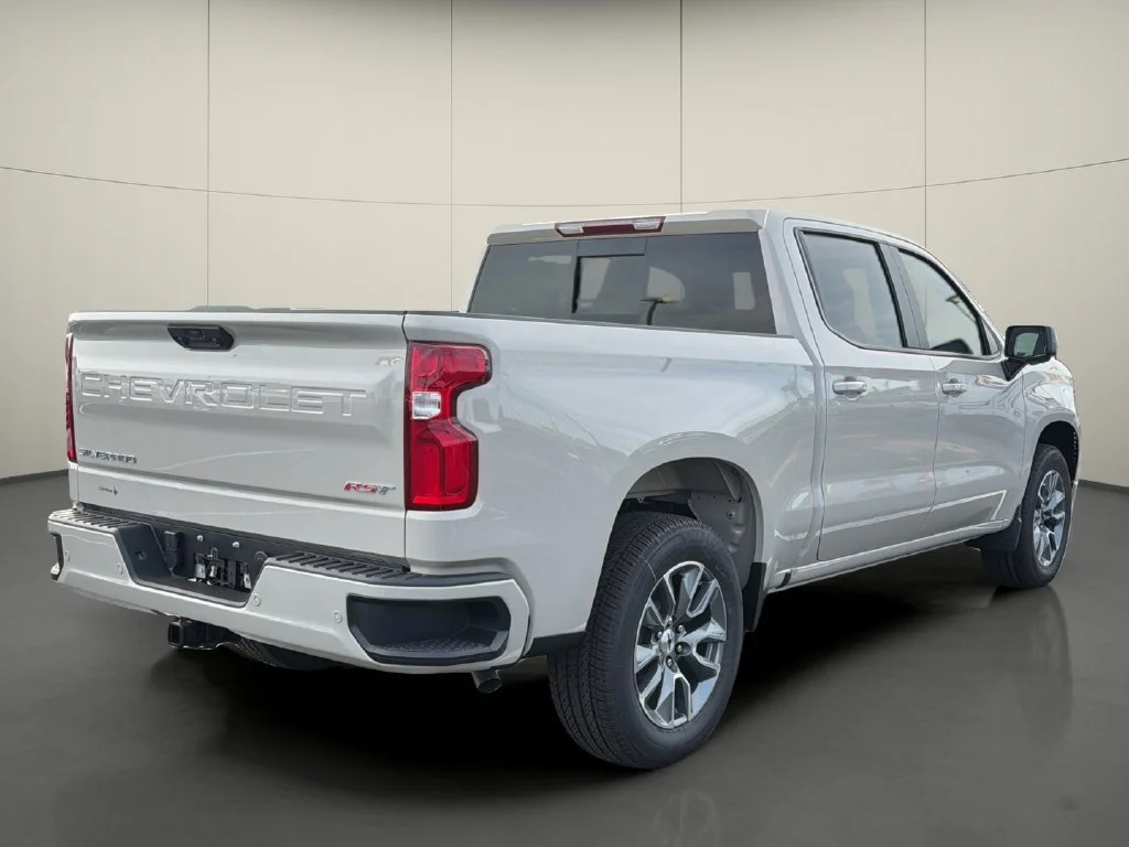 New 2026 White Sands Chevrolet RST image 7