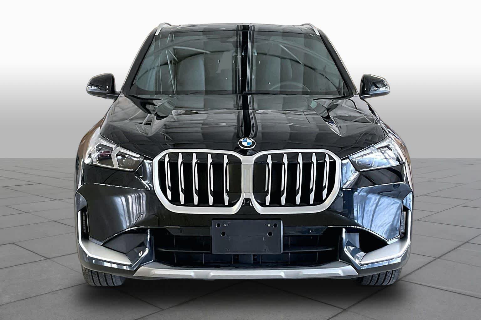 Used 2025 BLACK BMW xDrive28i image 3