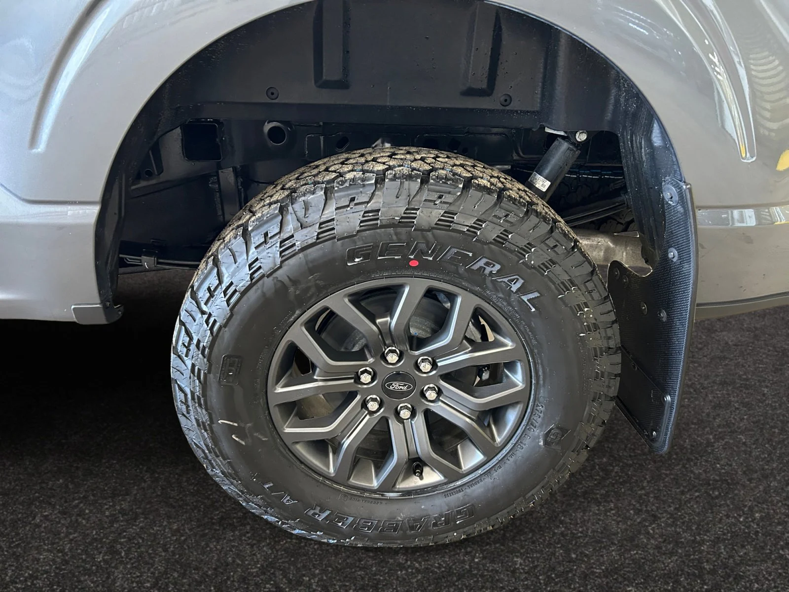 New 2026 Carbonized Grey Metallic Ford Tremor image 9