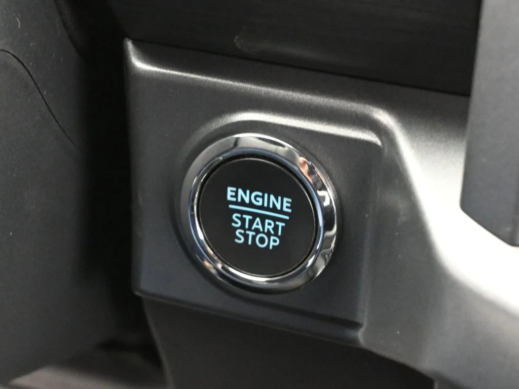 New 2026 Carbonized Gray Metallic Ford XLT image 13