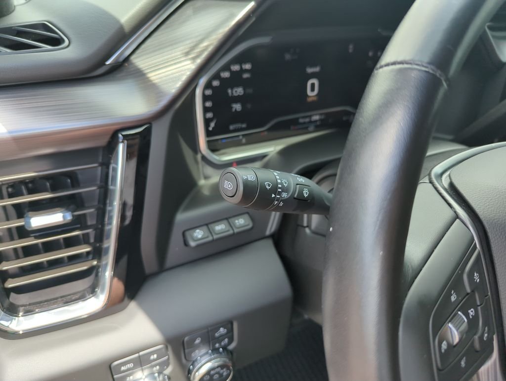 Used 2025 Black GMC Denali Ultimate image 21