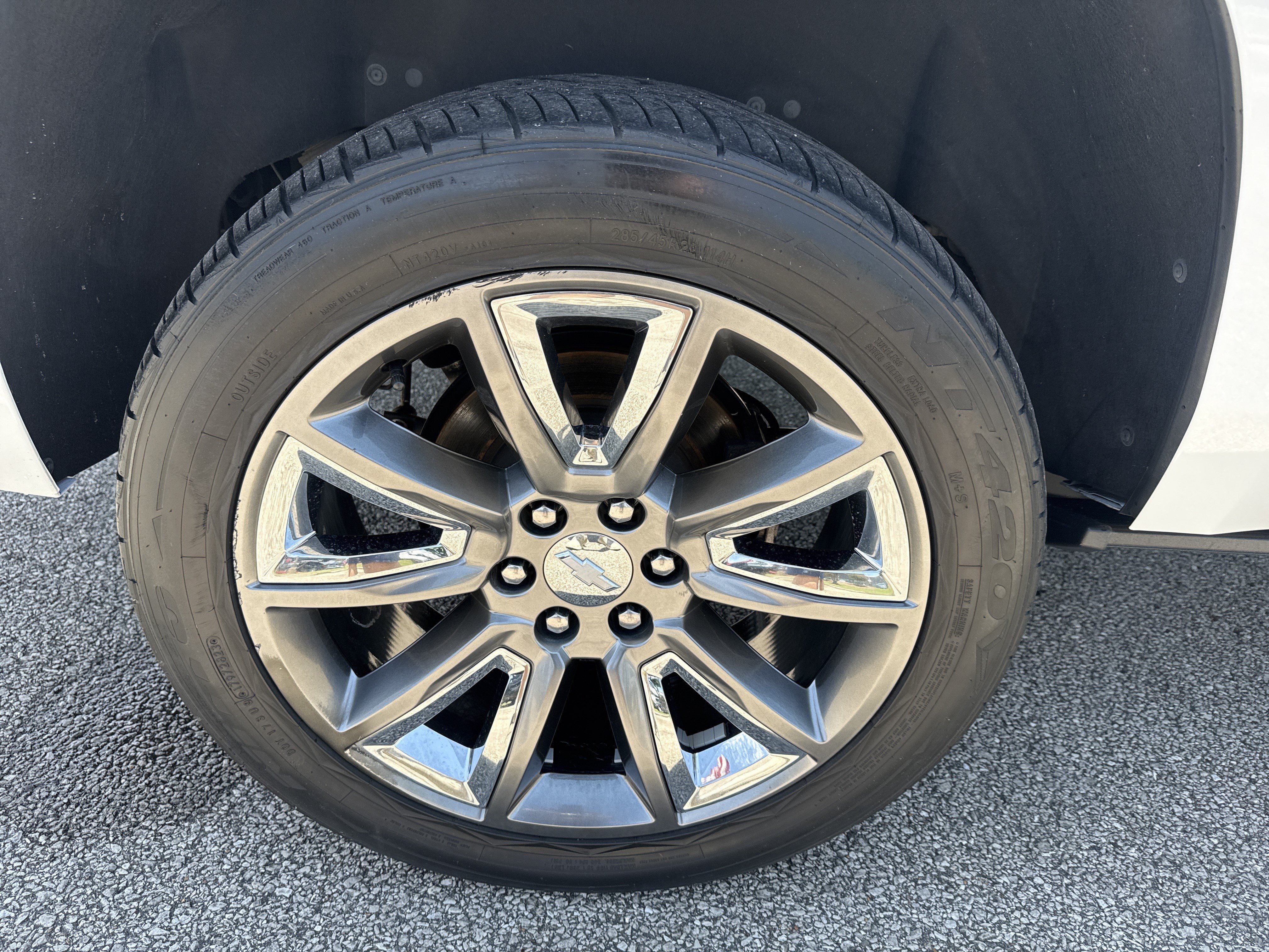 Used 2019 Summit White Chevrolet Premier image 17
