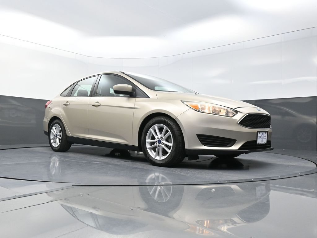 Used 2018 Gold Ford SE image 23