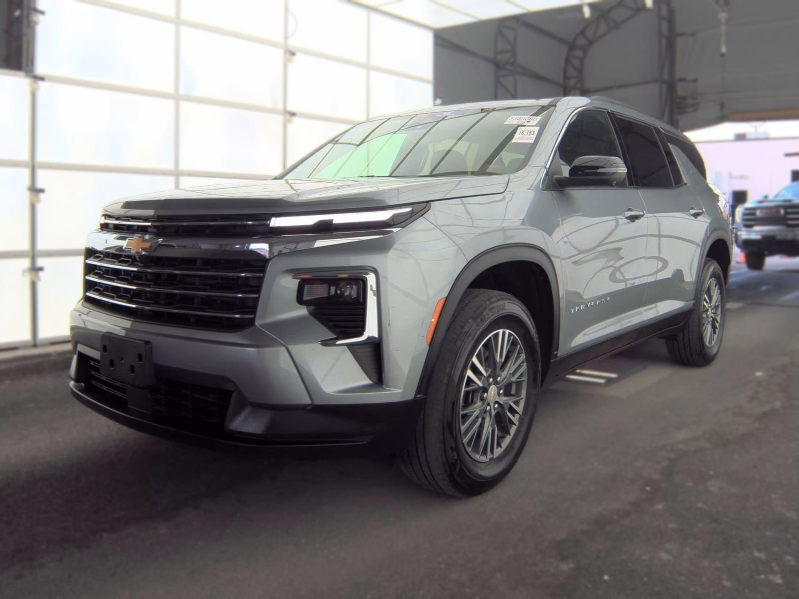 2024 Chevrolet Traverse AWD LT's photo