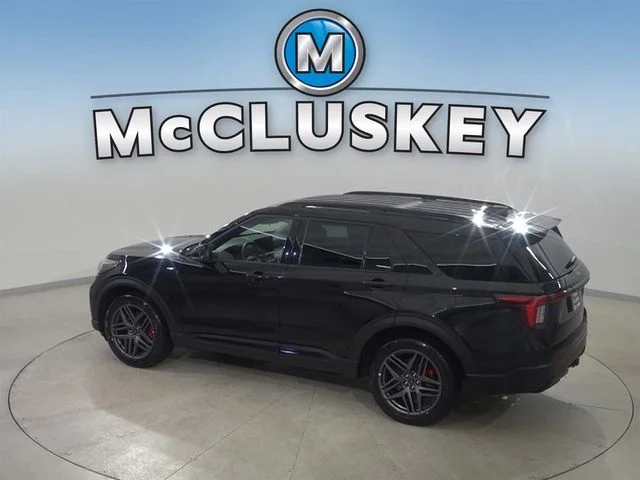 Used 2025 Black Ford ST-Line image 28